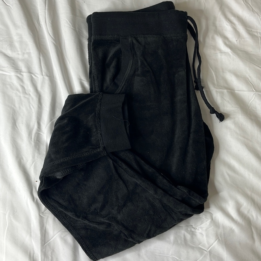 Black Velour Sweatpants - FashionNova